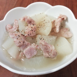 大根と豚バラ肉の塩煮